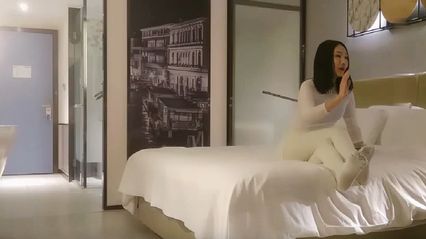 极品探花 职业生涯遇到最骚小少妇，性欲这么强是出来解决性需求的吧 ? 主动口交 求着我拿鸡巴暴力抽插骚逼的淫荡样-看片网址:k3k3.tv
