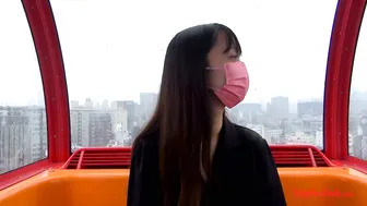 实现了原始插入可爱的纤细巨乳美女！ 「……请正确地释放出来……你会怀孕的……」然后我射进了她的体内。 “……你射到我体内了吗？（哭）”
