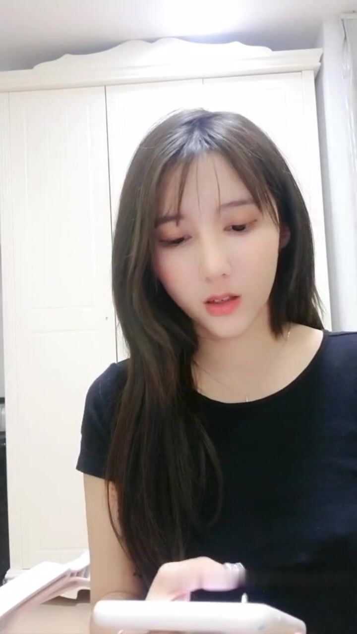 要求别人骂她骚，软妹喷水，奶子大，身材好，叫声爽
