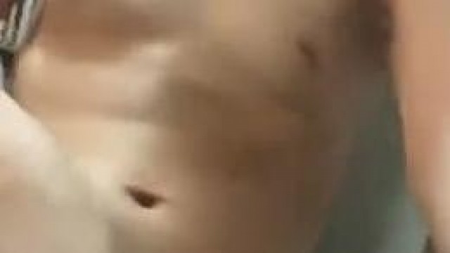  陥沒乳首貧乳オナニー 