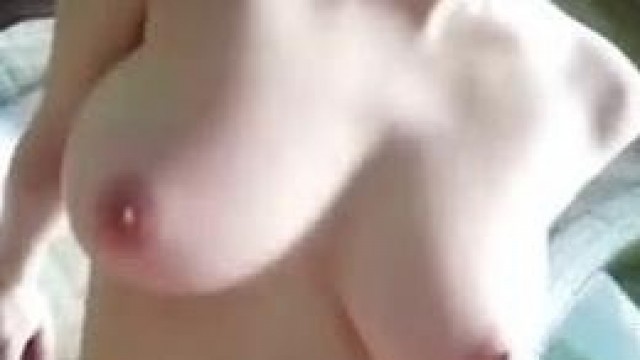  巨乳白膚滲透 