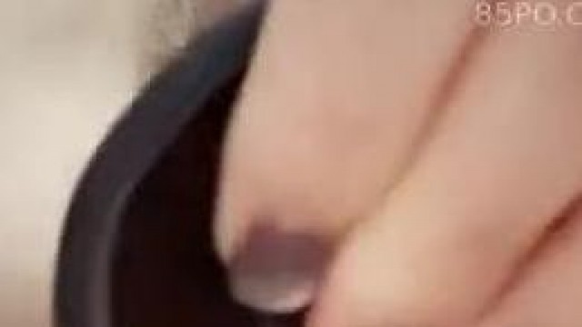  小騷逼自慰流汁 