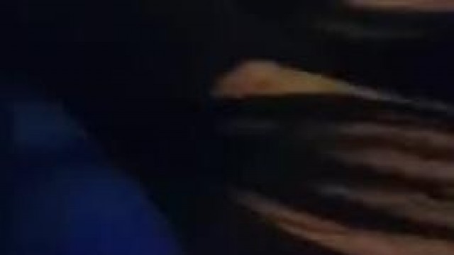 約鄰居女兒到酒店幹炮