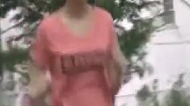 妹妹被拉進廁所強奸